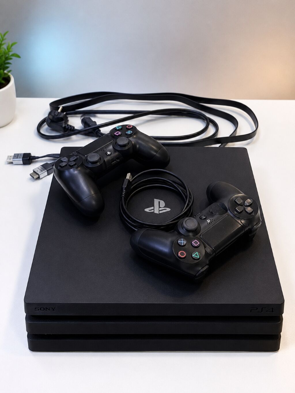 PlayStation 4 Pro 1 tb tam işlək və problemsizdir. Səliqəli istifadə — Elektronika, Bakı (2)