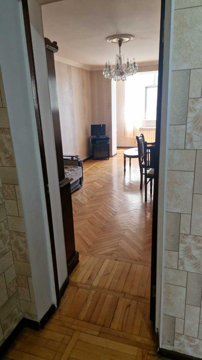 İcarəyə verilir 2 otaqlı köhnə tikili 70 m² — Mənzil, Bakı (2)