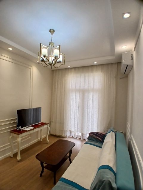 İcarəyə verilir 2 otaqlı köhnə tikili 60 m² — Bakı