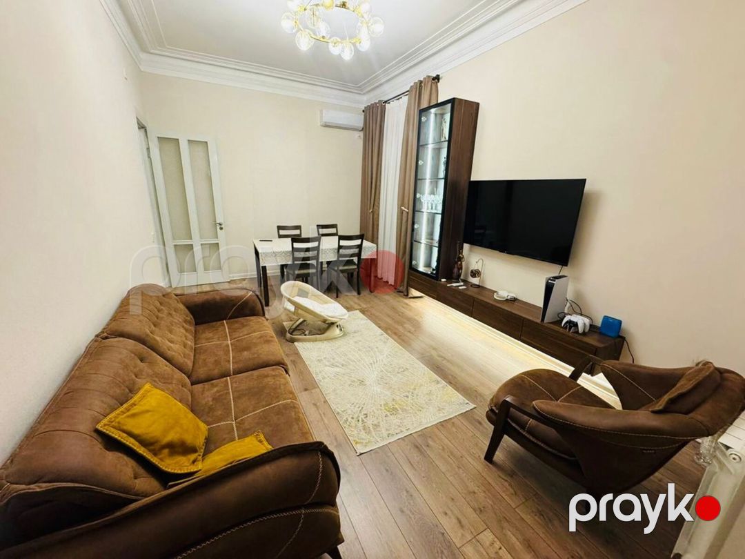 Satılır 2 otaqlı köhnə tikili 65 m² — Mənzil, Bakı (2)