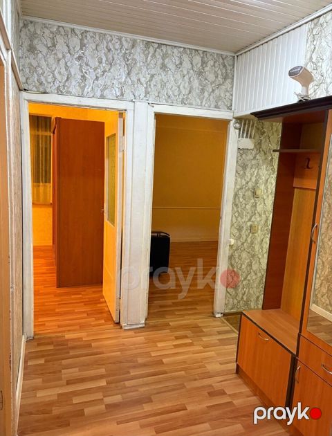 İcarəyə verilir 3 otaqlı köhnə tikili 95 m²