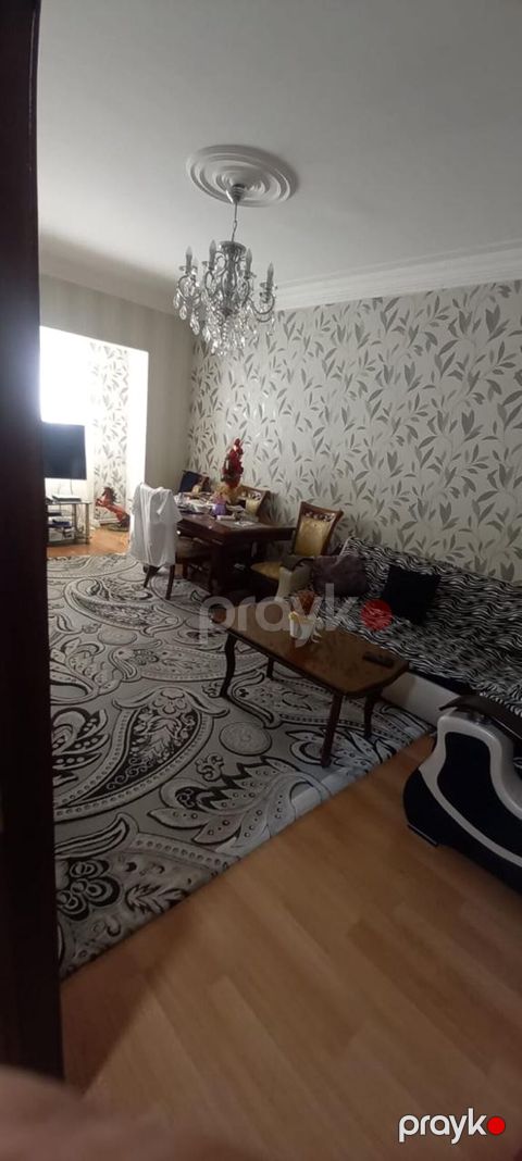 Bakixanov qesebesinde doqquz mertebeli binanın 7 ci mertebesinde üç