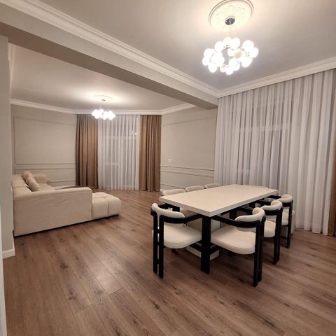 İcarəyə verilir 3 otaqlı yeni tikili 144 m² — Bakı