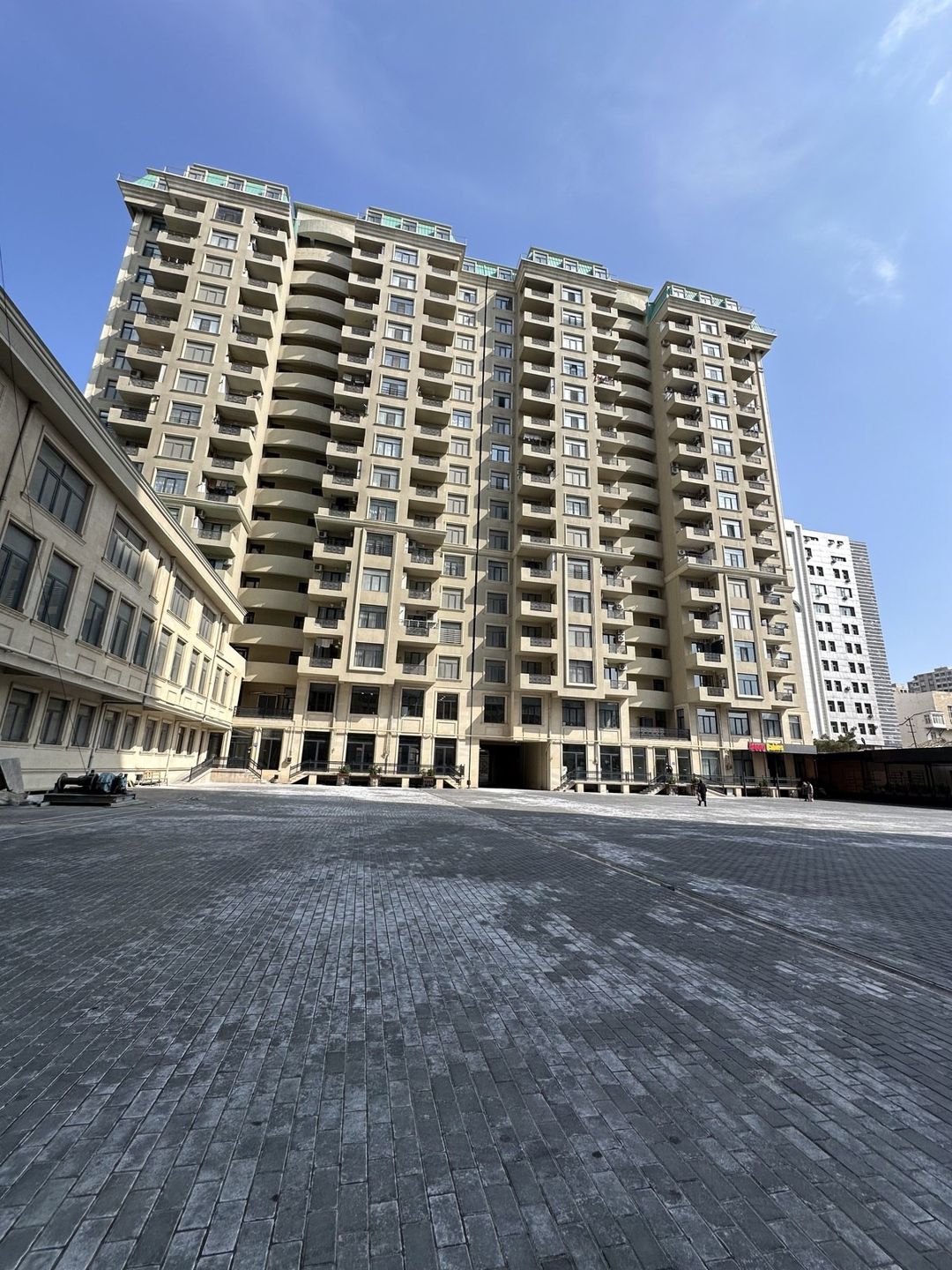 Satılır 4 otaqlı yeni tikili 171 m² — Mənzil, Bakı (2)