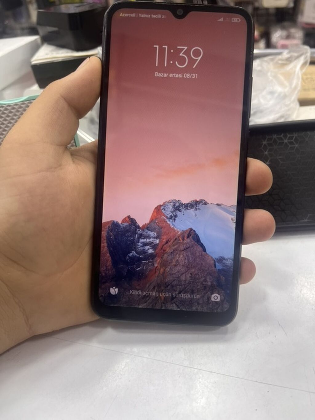 Redmi a9 32yaddaş telefon çox ideal vəziyyətdədi alan adam uduzmaz — Elektronika, Bakı (2)