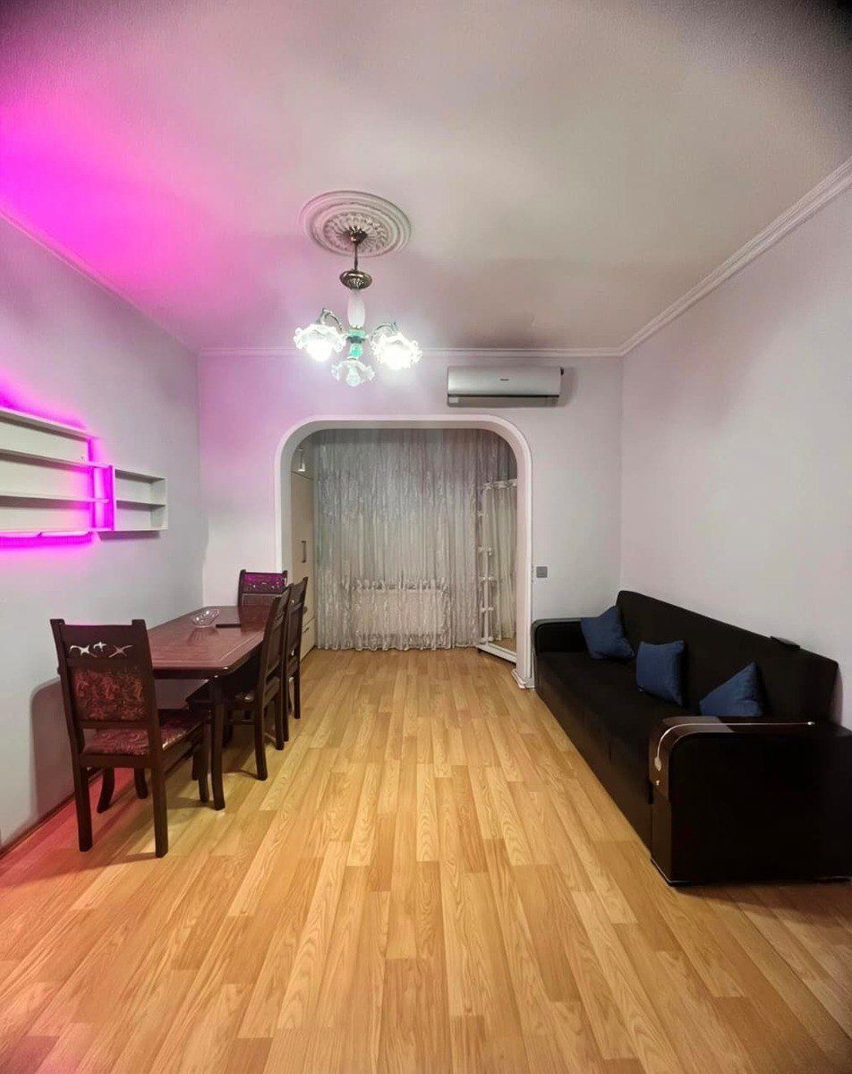 Satılır 2 otaqlı köhnə tikili 45 m² — Mənzil, Bakı (2)