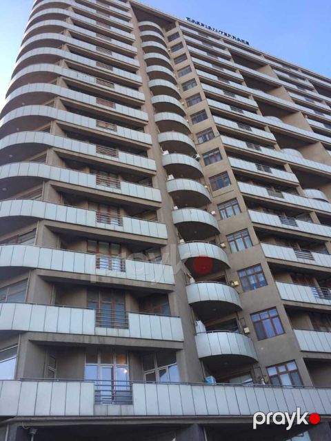 İcarəyə verilir 3 otaqlı yeni tikili 125 m²