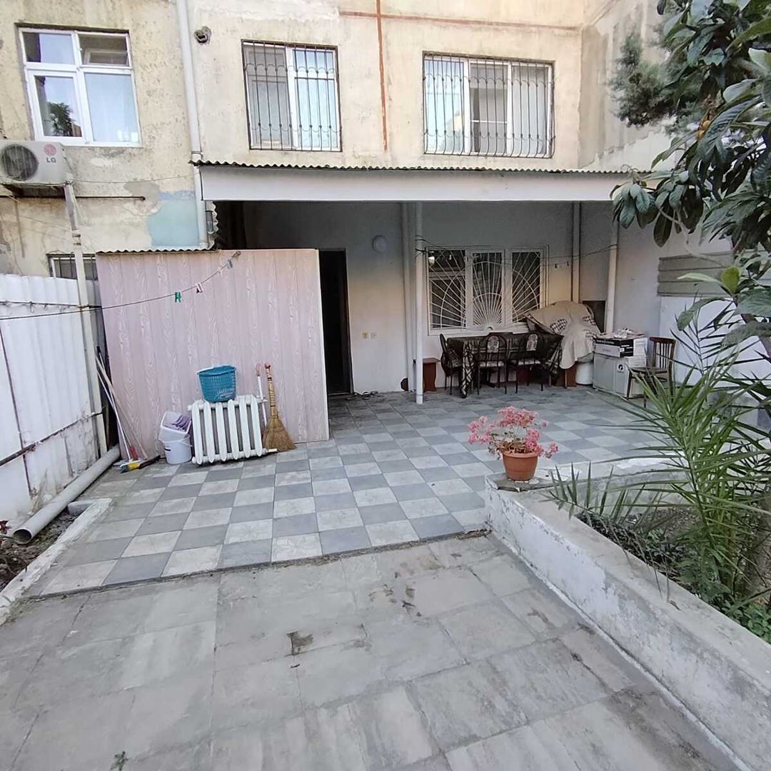Satılır 3 otaqlı köhnə tikili 70 m² — Mənzil, Bakı (2)
