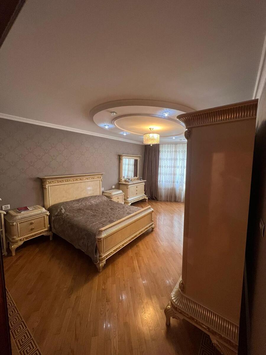 Satılır 4 otaqlı yeni tikili 192 m² — Mənzil, Bakı (7)