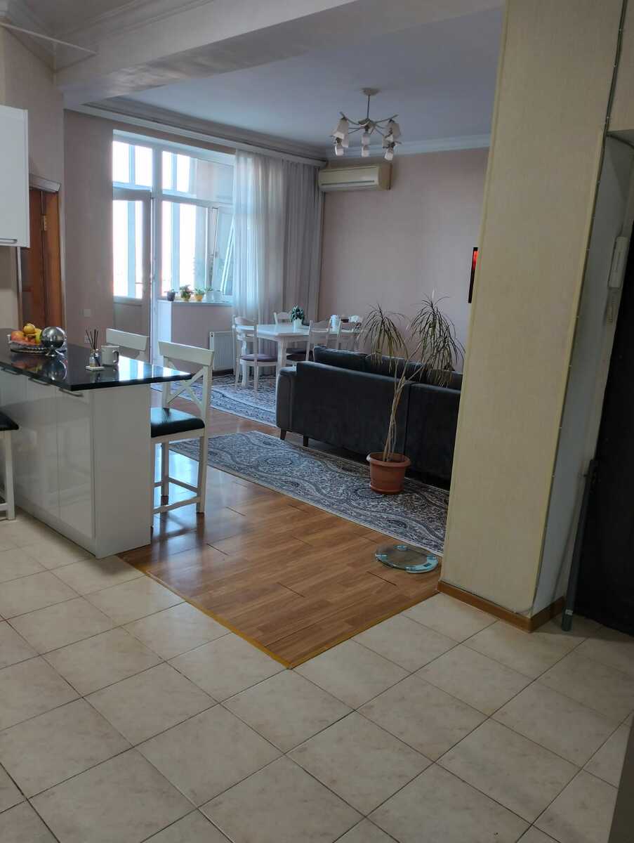 Satılır 3 otaqlı köhnə tikili 75 m² — Mənzil, Bakı (3)