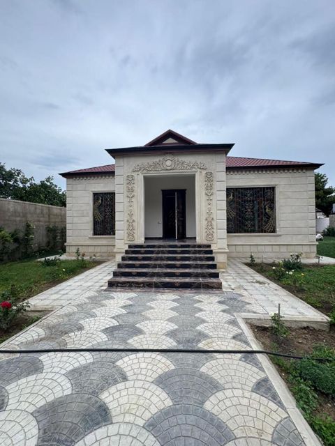 Satılır 3 otaqlı həyət evi/bağ evi 150 m² — Bakı
