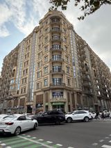Satılır 3 otaqlı yeni tikili 150 m² — Бабек Гейдарзаде