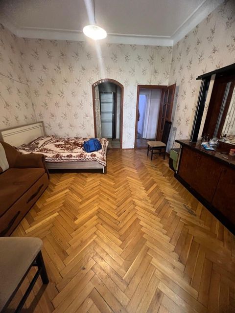 İcarəyə verilir 2 otaqlı köhnə tikili 50 m² — Bakı