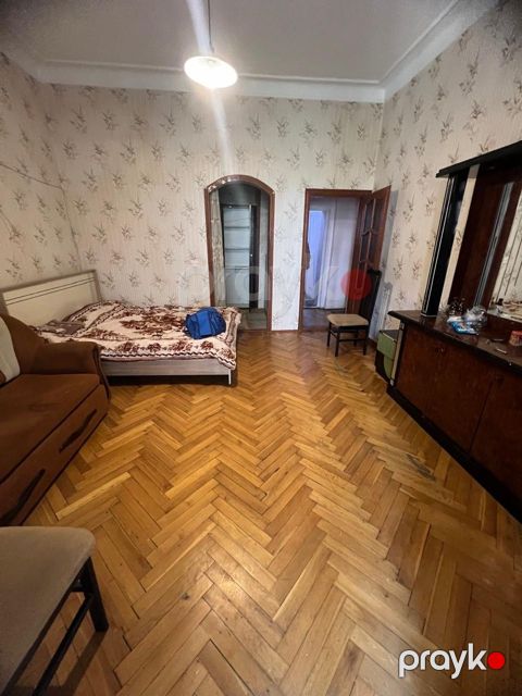 İcarəyə verilir 2 otaqlı köhnə tikili 50 m²