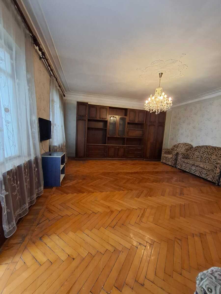 Satılır 4 otaqlı köhnə tikili 105 m² — Mənzil, Bakı (2)