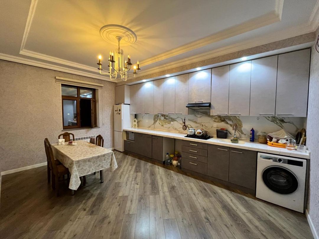 Satılır 5 otaqlı həyət evi/bağ evi 230 m² — Ev, villa, Bakı (7)