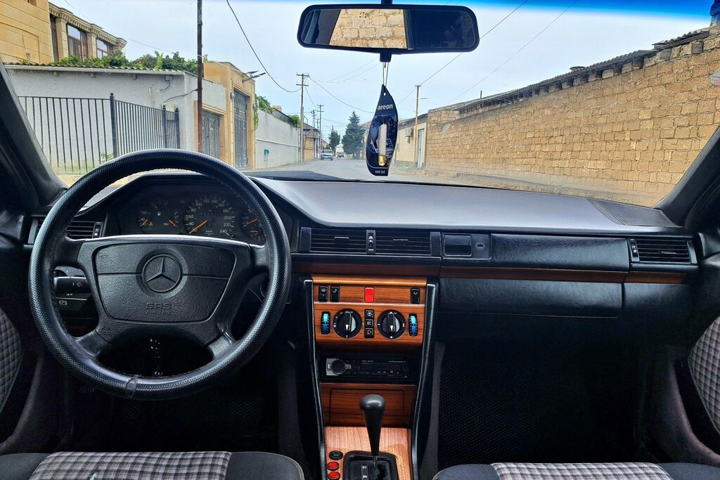 Mercedes-Benz W124: 2 l 1994 il Sedan — Avto, Bakı (6)