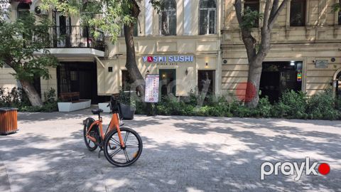 Satılır 3 otaqlı köhnə tikili 105 m²