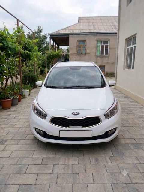 Kia Ceed, 1.4 L, 2012 il, 219 000 km — Goranboy