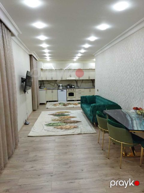 Satılır 10 otaqlı həyət evi/bağ evi 400 m²