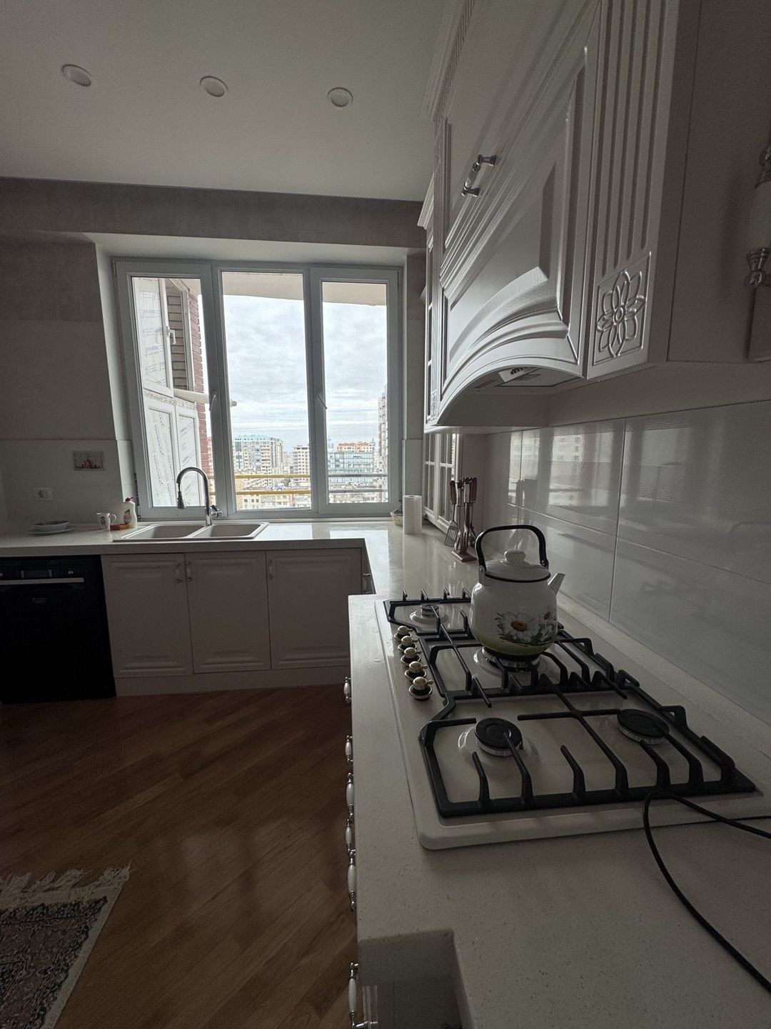 İcarəyə verilir 3 otaqlı yeni tikili 130 m² — Mənzil, Bakı (7)