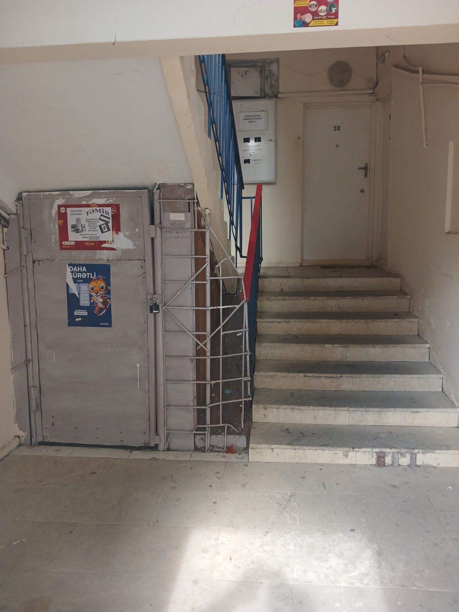 Satılır 2 otaqlı köhnə tikili 56 m² — Mənzil, Bakı (3)