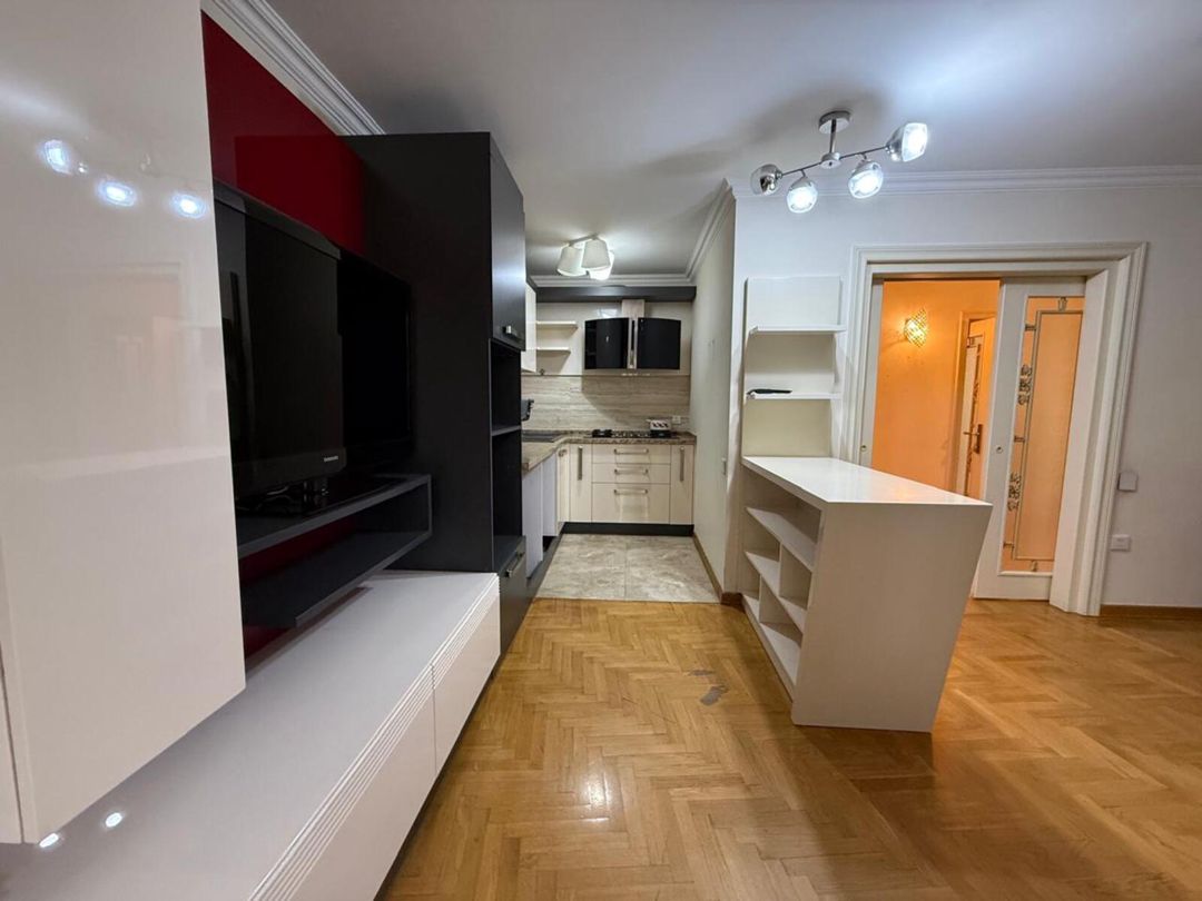 İcarəyə verilir 3 otaqlı köhnə tikili 170 m² — Mənzil, Bakı (12)