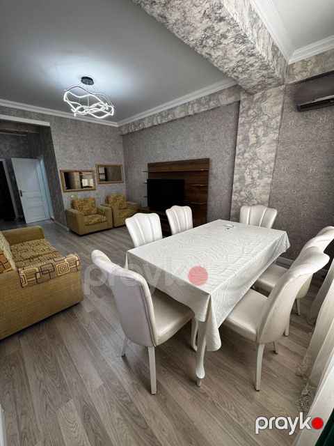 İcarəyə verilir 2 otaqlı yeni tikili 75 m²