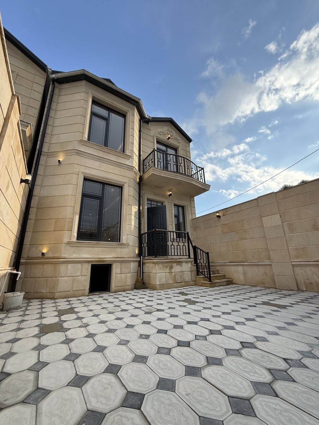 Satılır 5 otaqlı həyət evi/bağ evi 140 m² — Ev, villa, Bakı (3)