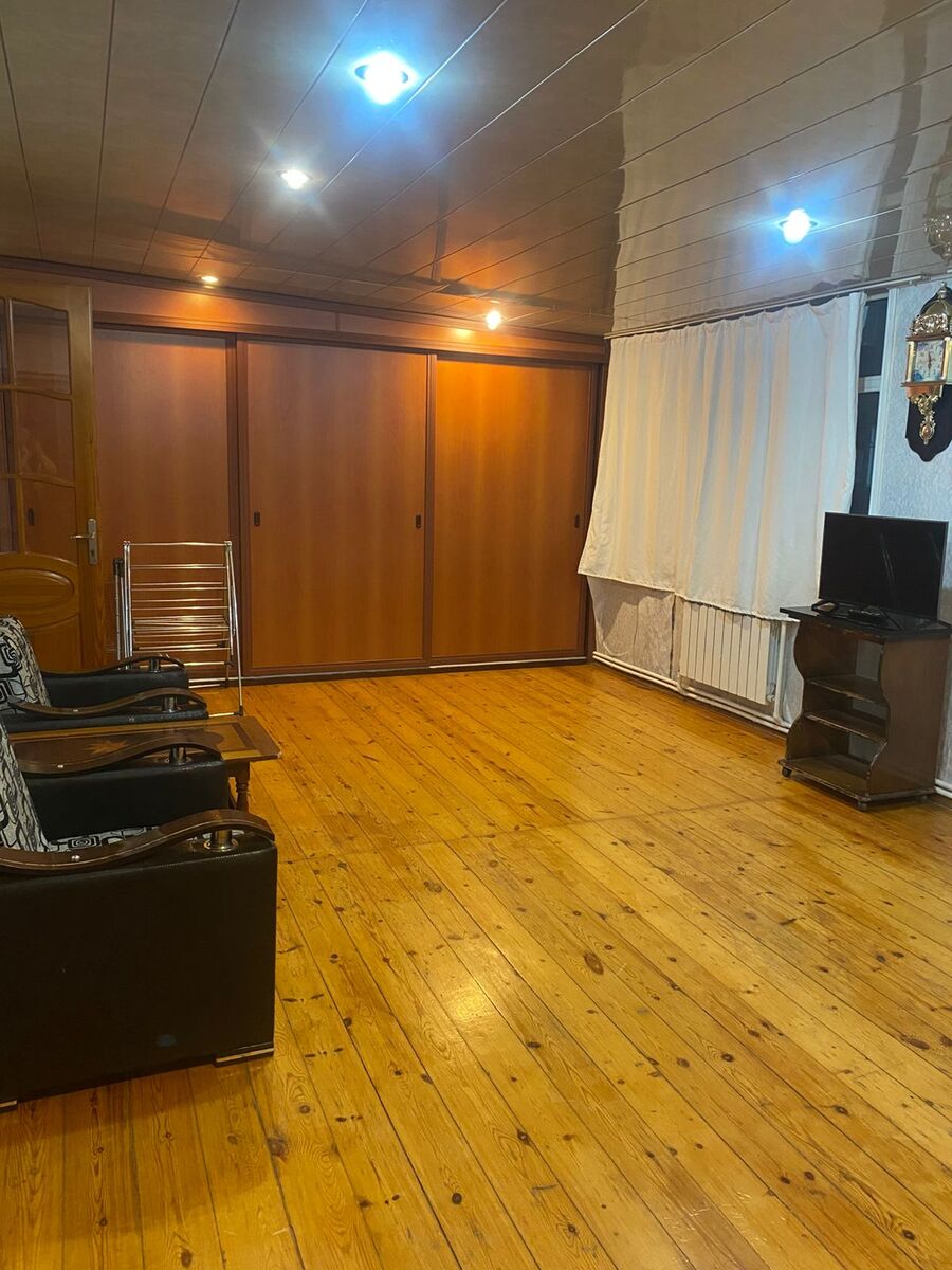 İcarəyə verilir 3 otaqlı köhnə tikili 100 m² — Mənzil, Bakı (9)