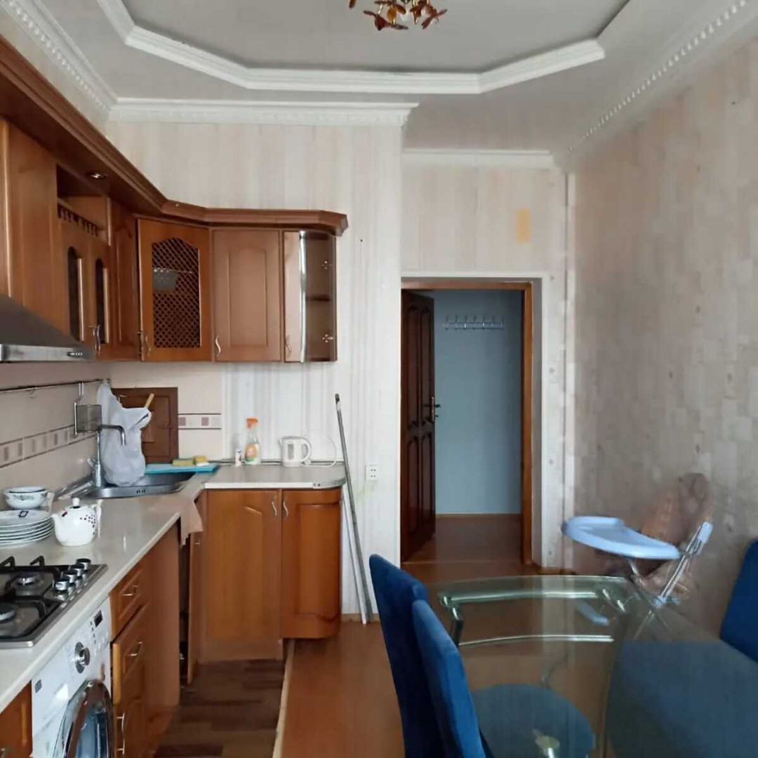 3-otaqlı yeni tikili kirayə verilir, Memar Əcəmi m., 130 m² — Mənzil, Bakı (10)