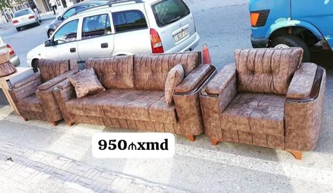 Klassik üslubda 3+1+1 mebel dəsti - Tərkibi: 1 ədəd üçlü divan, 2 ədəd — Mehdiabad