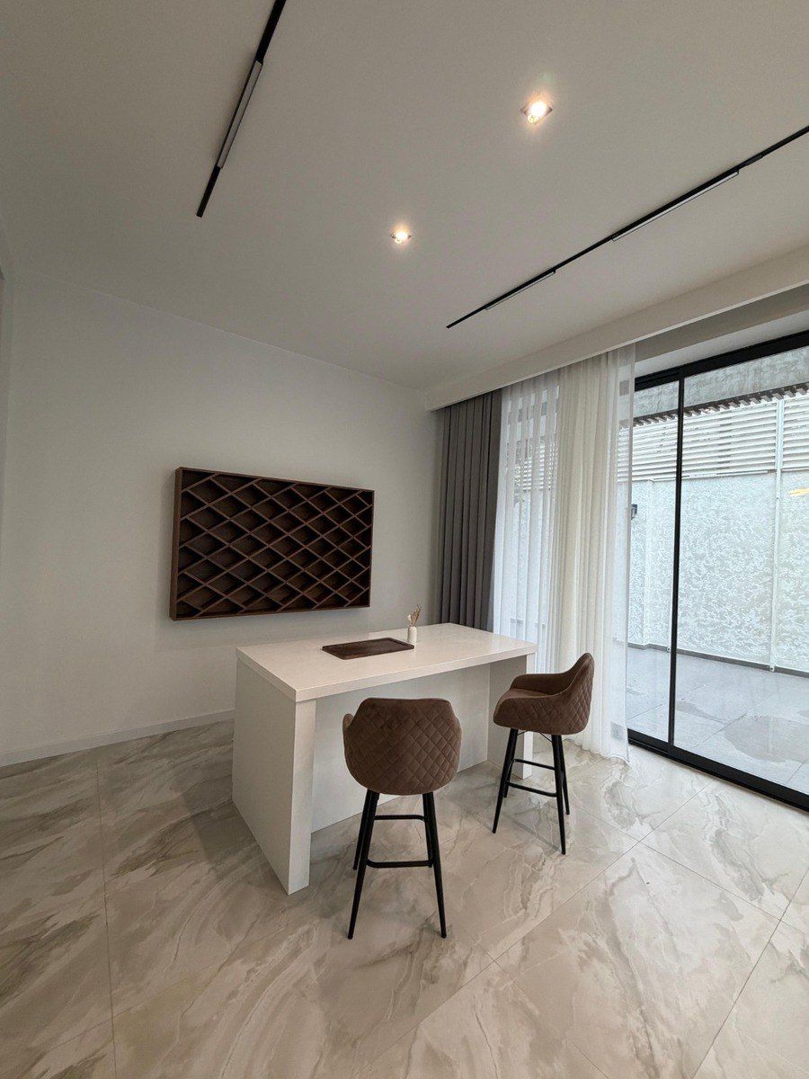 Satılır 5 otaqlı həyət evi/bağ evi 400 m² — Ev, villa, Bakı (11)