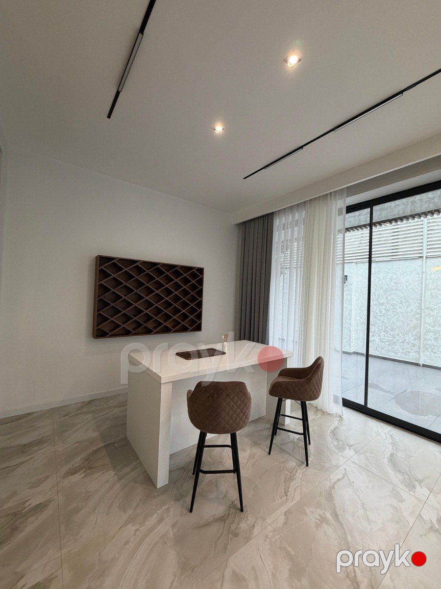 Satılır 5 otaqlı həyət evi/bağ evi 400 m² — Ev, villa, Bakı (11)