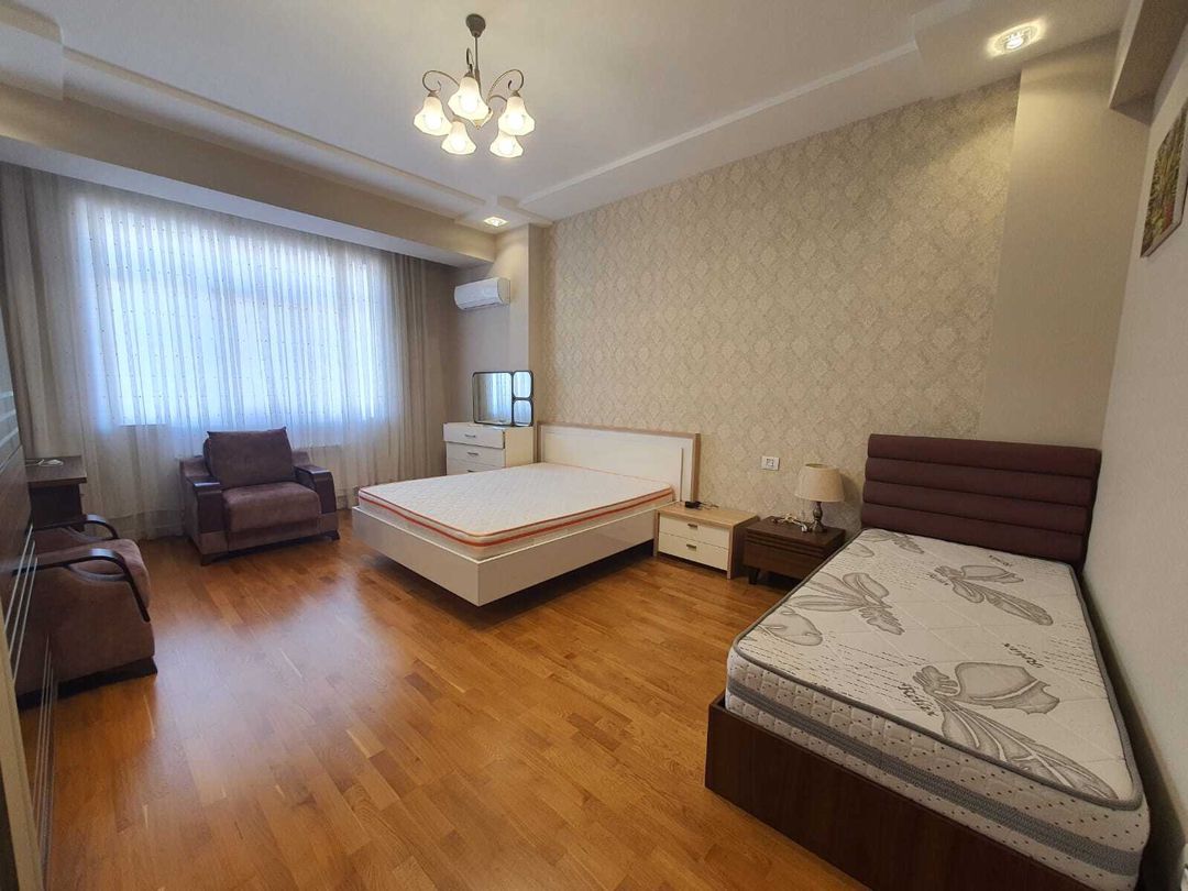 İcarəyə verilir 4 otaqlı yeni tikili 307 m² — Mənzil, Bakı (10)