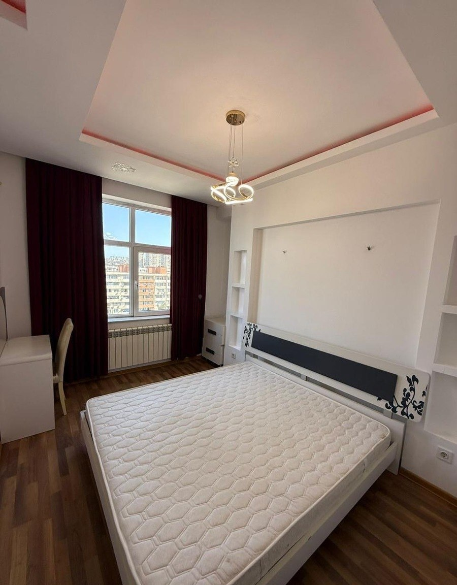 2 otaqlı mənzil 70 m² günlük kirayə verilir — Daşınmaz əmlak, Bakı (3)