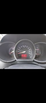 Kia Rio: 1.4 l 2013 il Sedan — Avtomobil