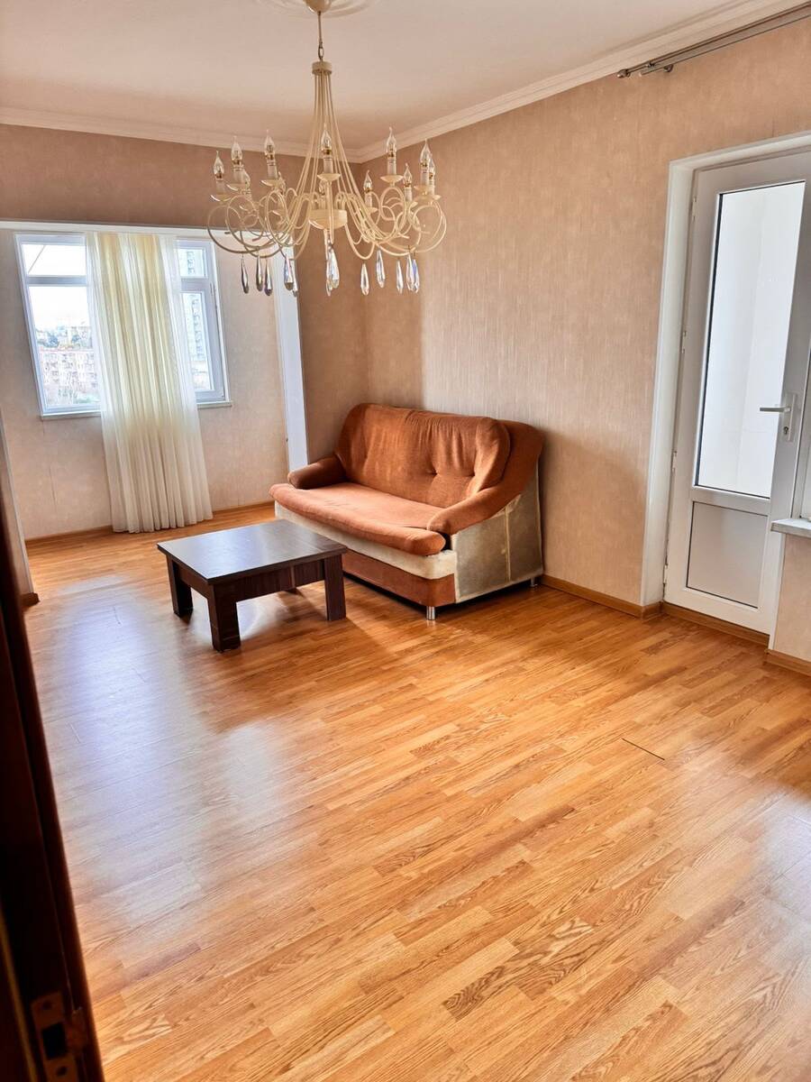 Satılır 1 otaqlı köhnə tikili 40 m² — Mənzil, Bakı (10)