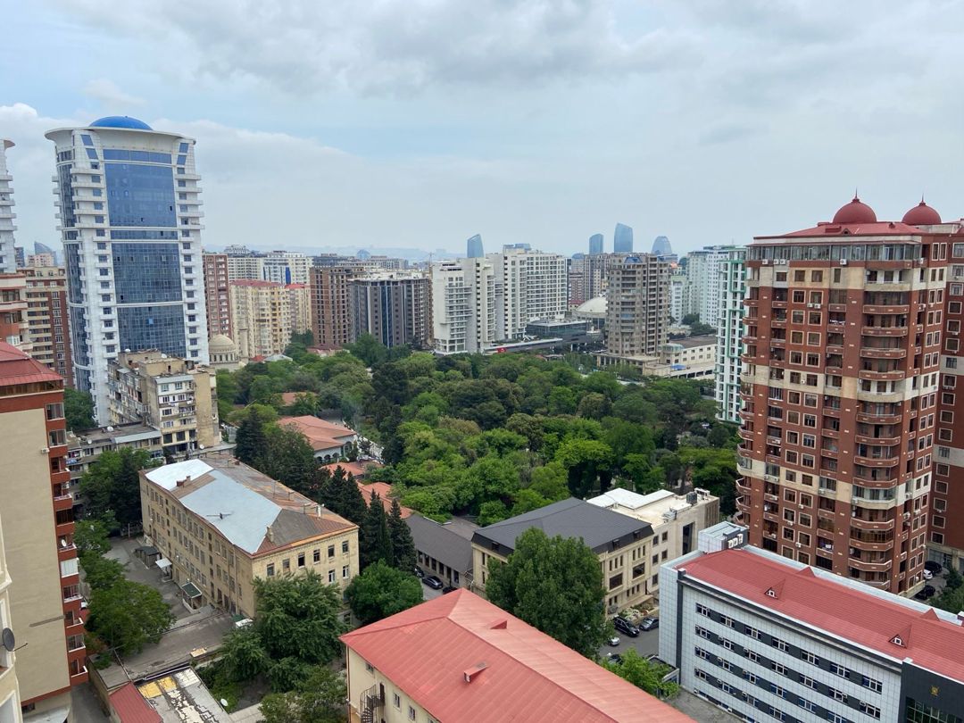 Satılır 3 otaqlı yeni tikili 140 m² — Mənzil, Bakı (2)