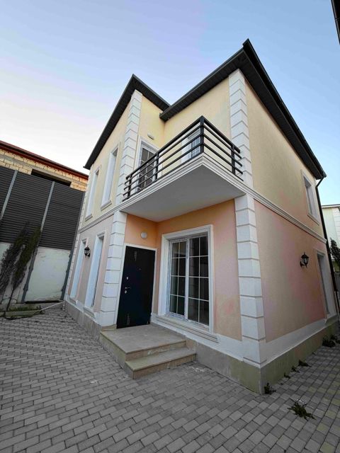 Satılır 4 otaqlı həyət evi/bağ evi 135 m² — Bakı