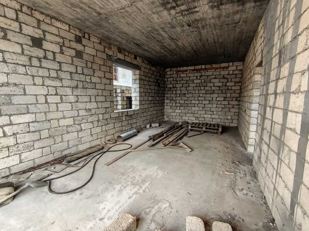 Satılır 4 otaqlı həyət evi/bağ evi 220 m² — Ev, villa, Bakı (4)