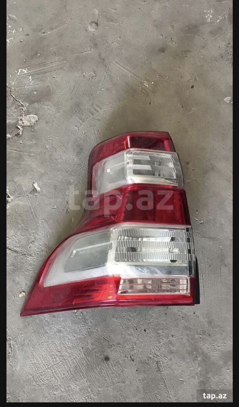 Toyota Land Cruiser Prado arxa sağ stop lampa (tail light) cizigi — Bakı