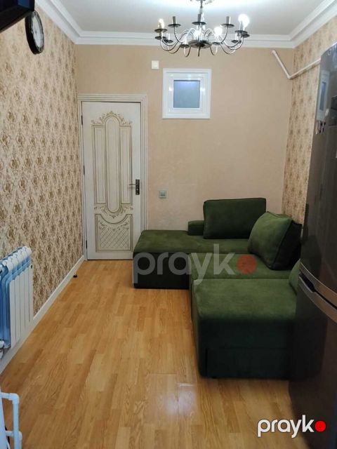 Satılır 2 otaqlı köhnə tikili 52 m²