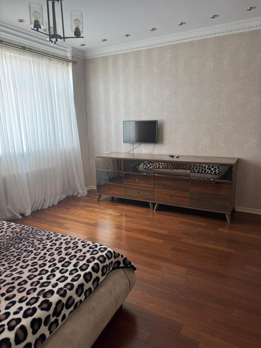 Satılır 6 otaqlı yeni tikili 350 m² — Mənzil, Bakı (10)