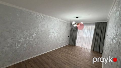 Satılır 2 otaqlı köhnə tikili 50 m²