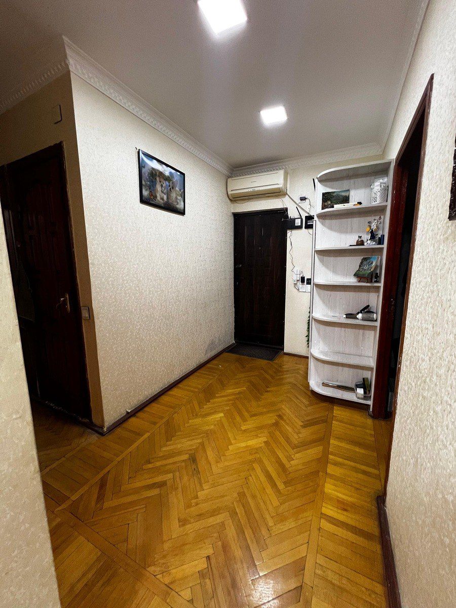 Satılır 5 otaqlı köhnə tikili 130 m² — Mənzil, Bakı (2)