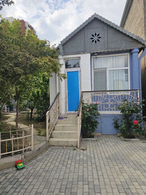 İcarəyə verilir 2 otaqlı həyət evi/bağ evi 40 m² — Bakı