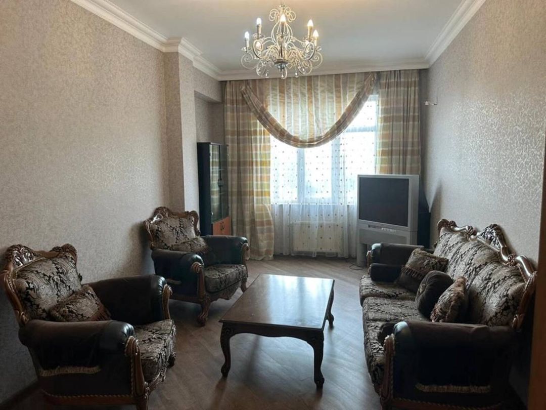 İcarəyə verilir 4 otaqlı yeni tikili 227 m² — Mənzil, Bakı (7)