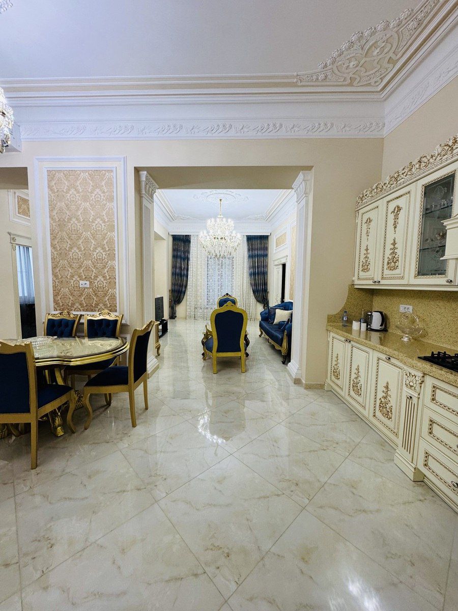Satılır 3 otaqlı köhnə tikili 130 m² — Mənzil, Bakı (6)
