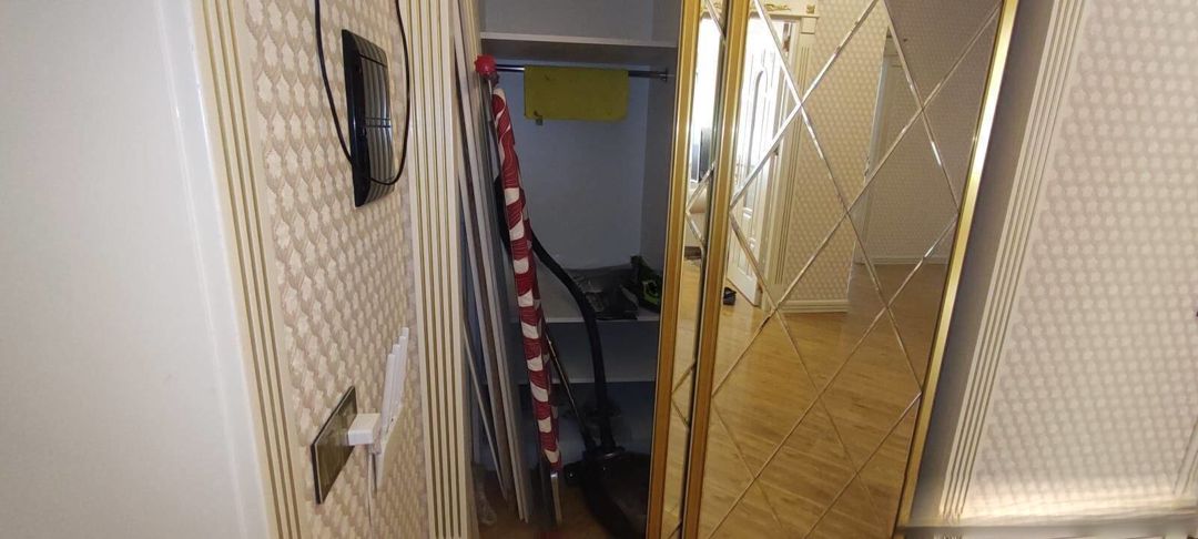 Satılır 2 otaqlı köhnə tikili 98 m² — Mənzil, Bakı (7)